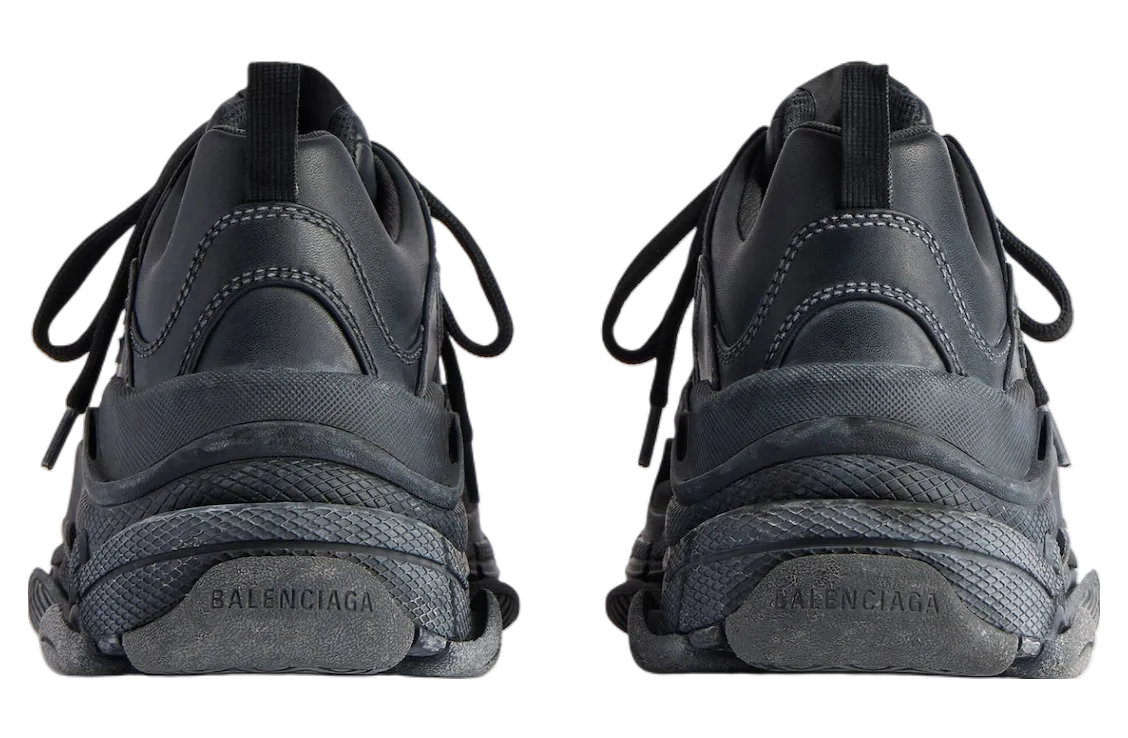 balenciaga triple s sporty black 3