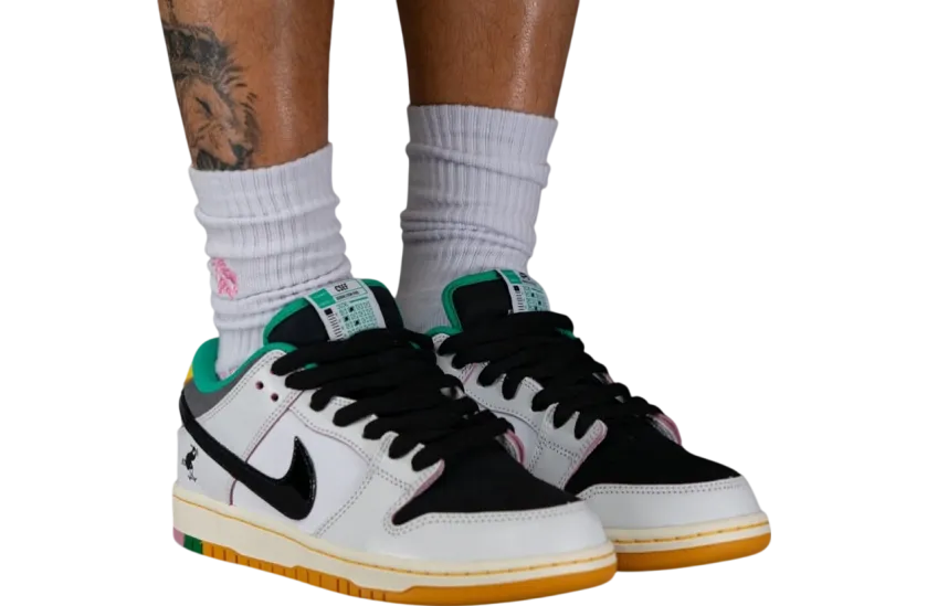 csef x nike sb dunk low summit white clear emerald 0