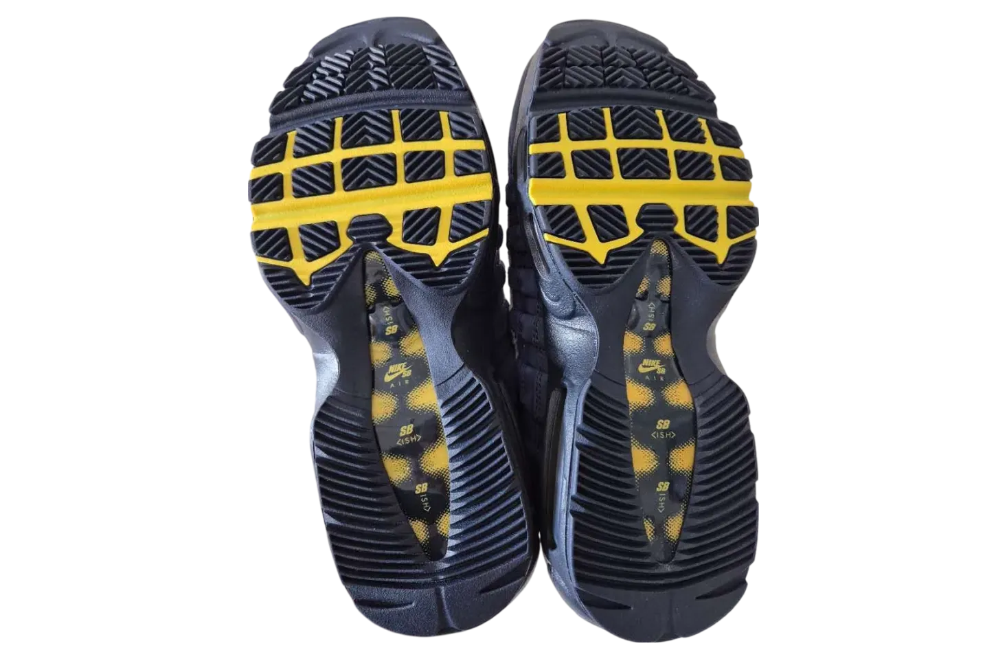 eric koston x nike sb air max 95 obsidian speed yellow 5