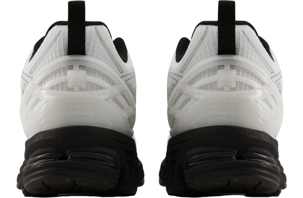 new balance 1906r white black 2