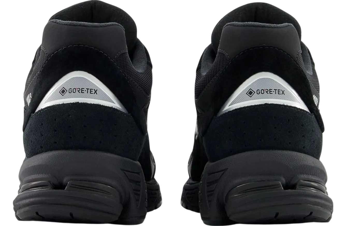 new balance 2002r black white 3