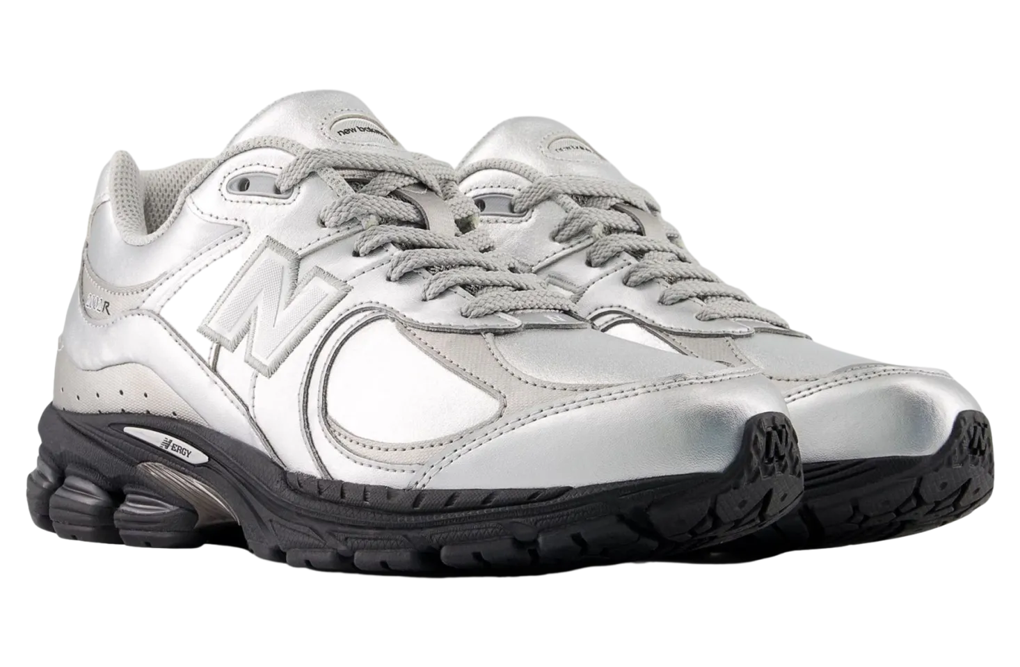 new balance 2002r metallic silver black 0