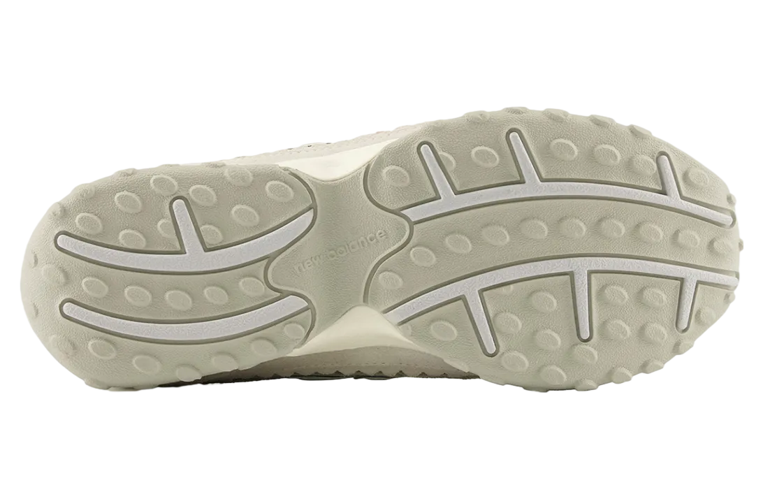 new balance 204l wmns sea salt 2