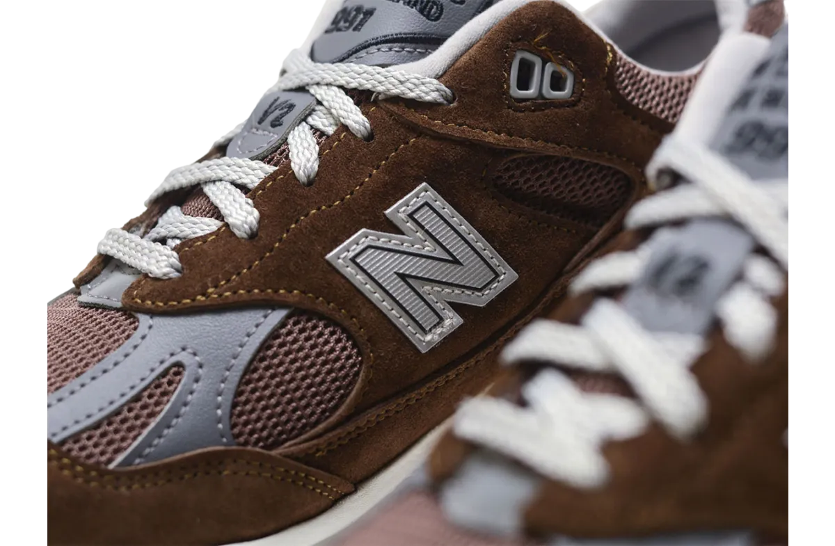 new balance 991v2 pinecone 3