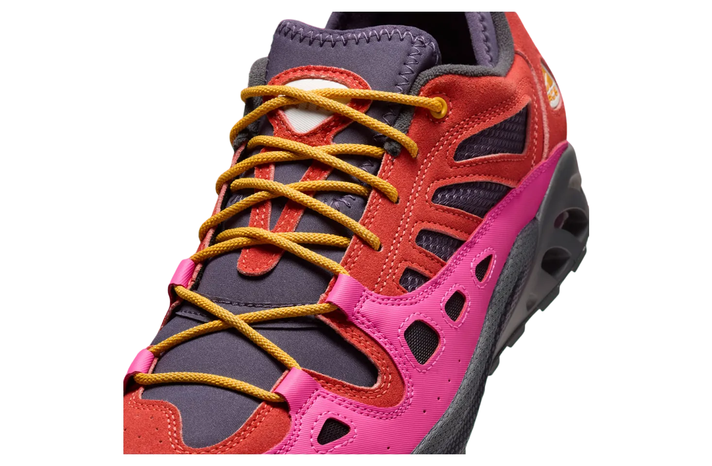 nike acg air exploraid light wild mango laser fuchsia 3