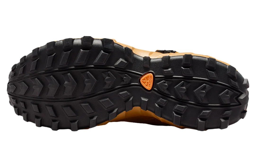 nike acg phassad wheat black 4