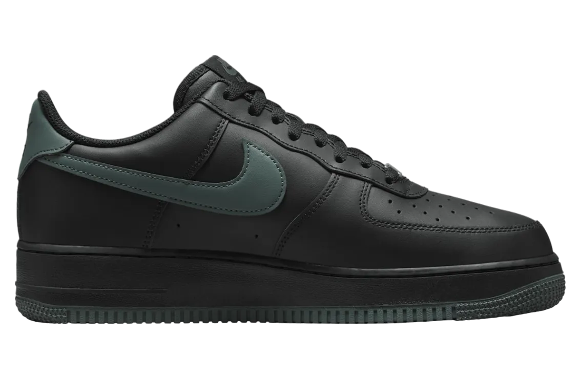 nike air force 1 07 vintage green black 2