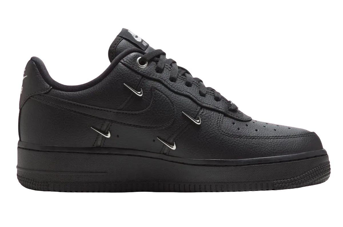 nike air force 1 low wmns black metallic silver 1