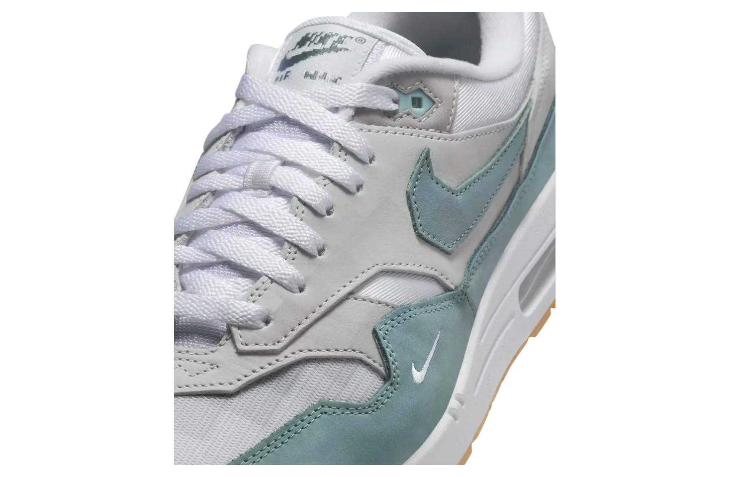 nike air max 1 low poly tomb raider 4