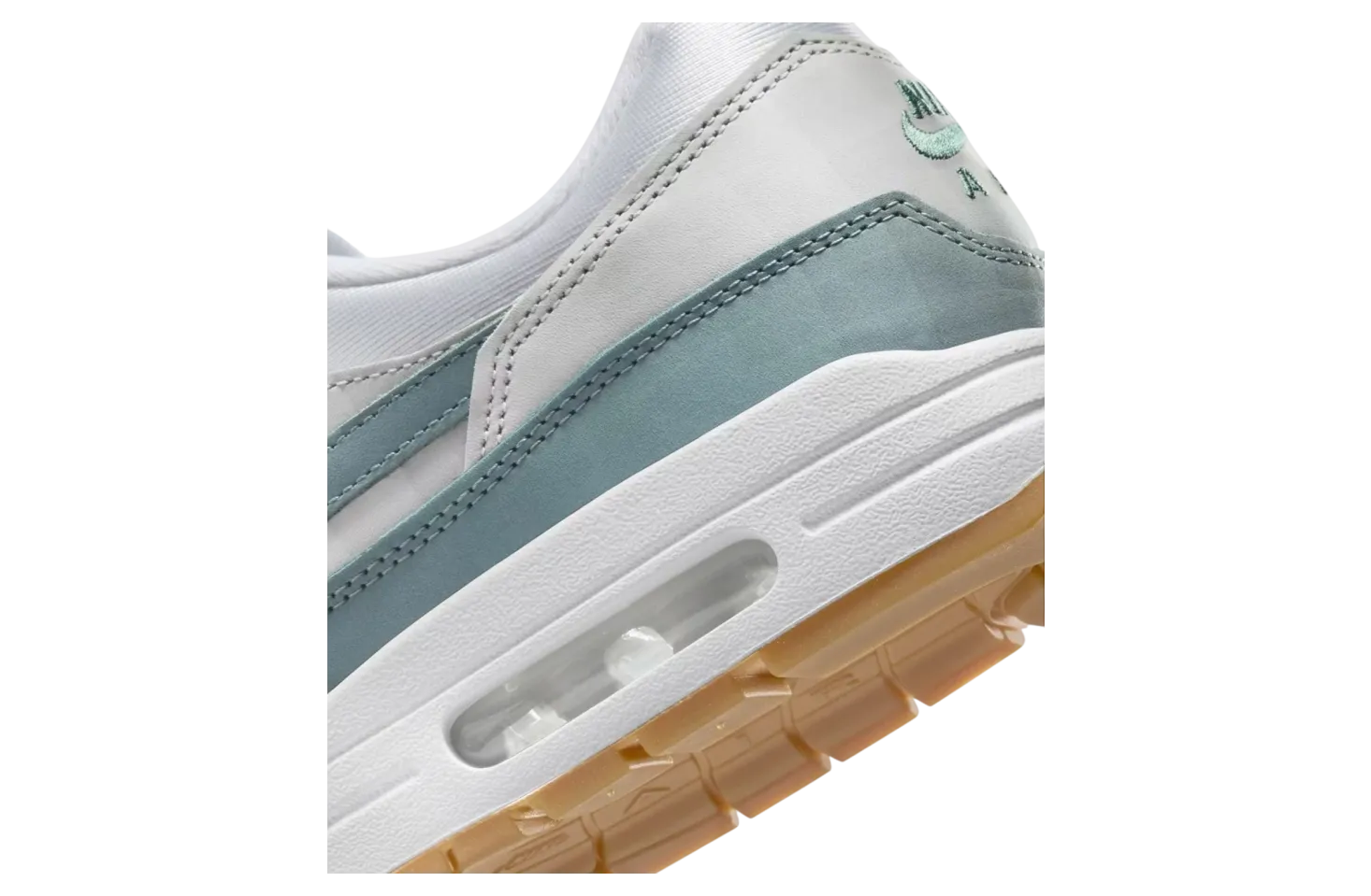 nike air max 1 low poly tomb raider 5