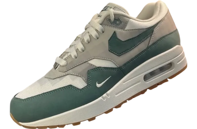 nike air max 1 low poly tomb raider