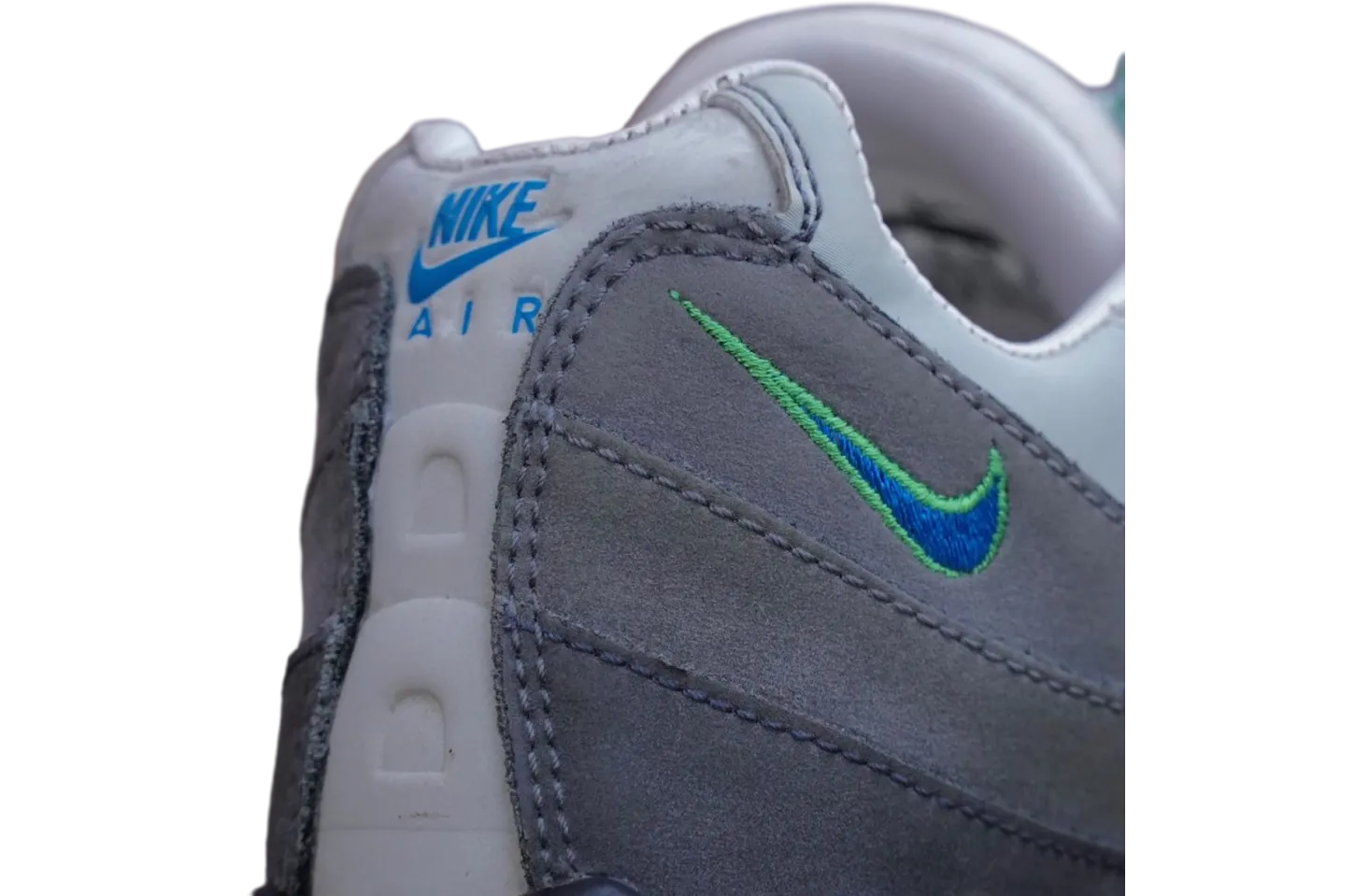 nike air max 95 photo blue action green 2