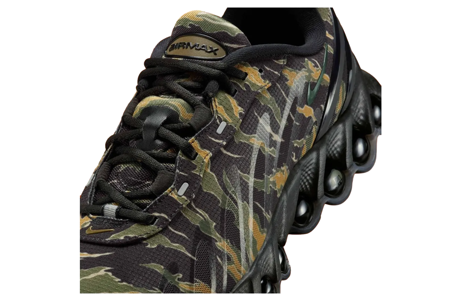 nike air max dn8 medium olive flat gold 3