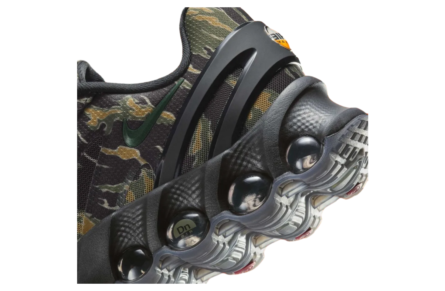 nike air max dn8 medium olive flat gold 5
