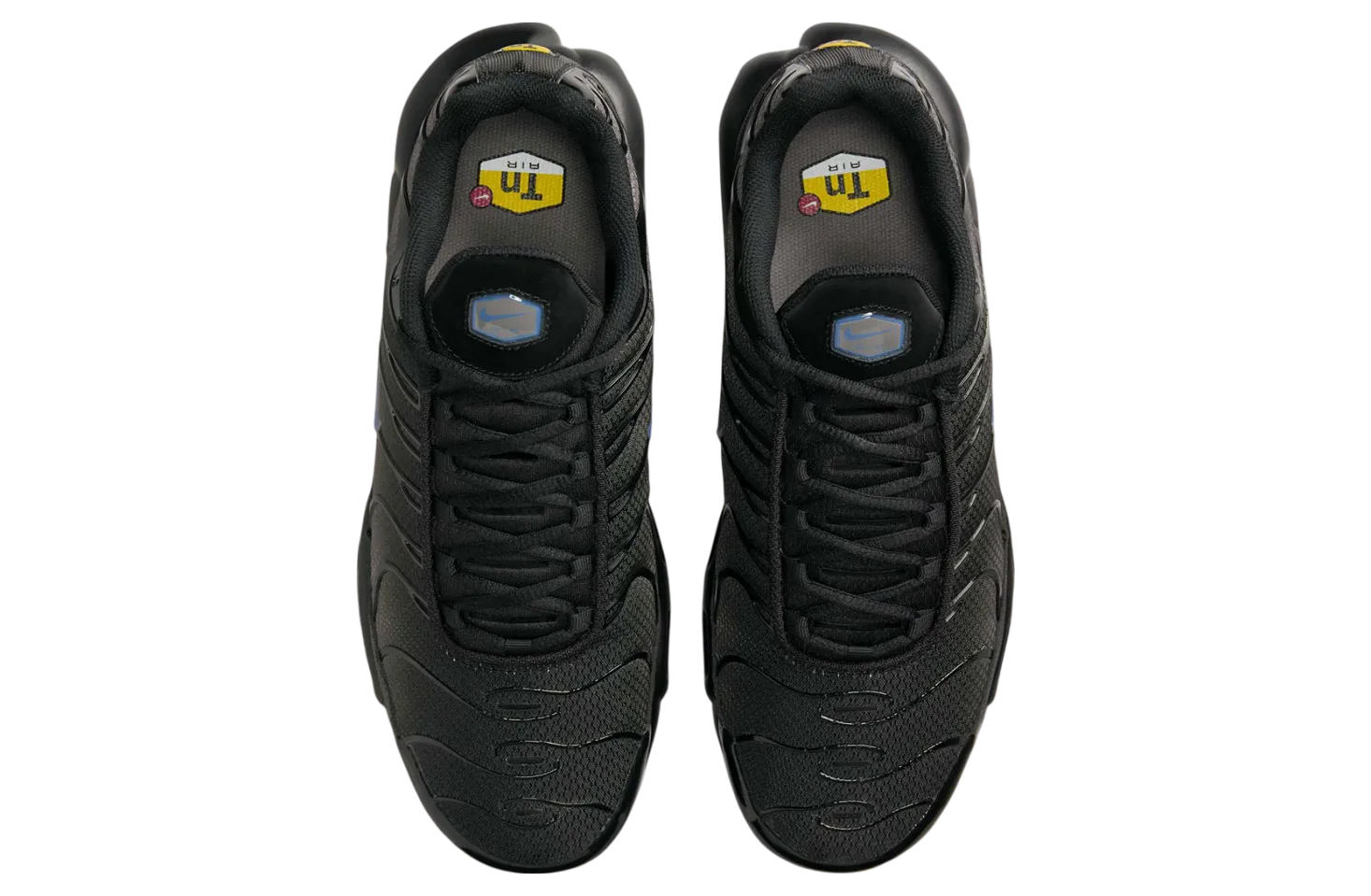 nike air max plus black dark smoke grey 1