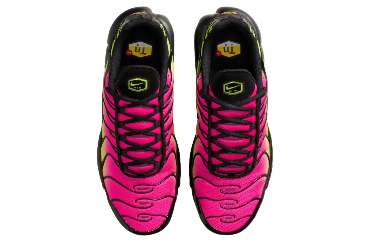 nike air max plus black hyper pink 3