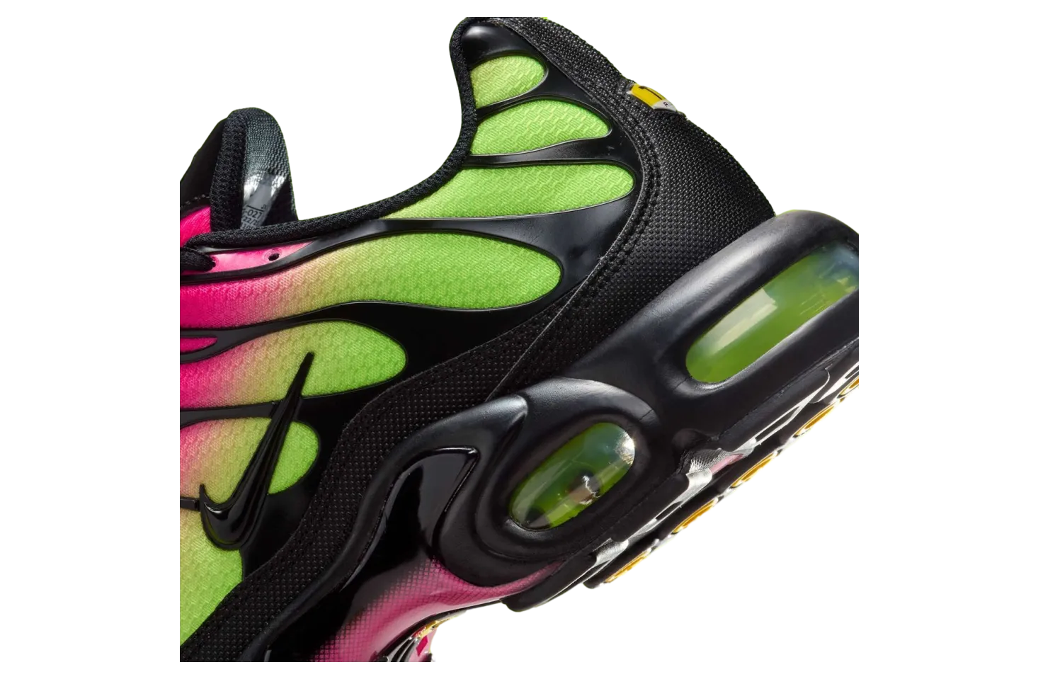 nike air max plus black hyper pink 7