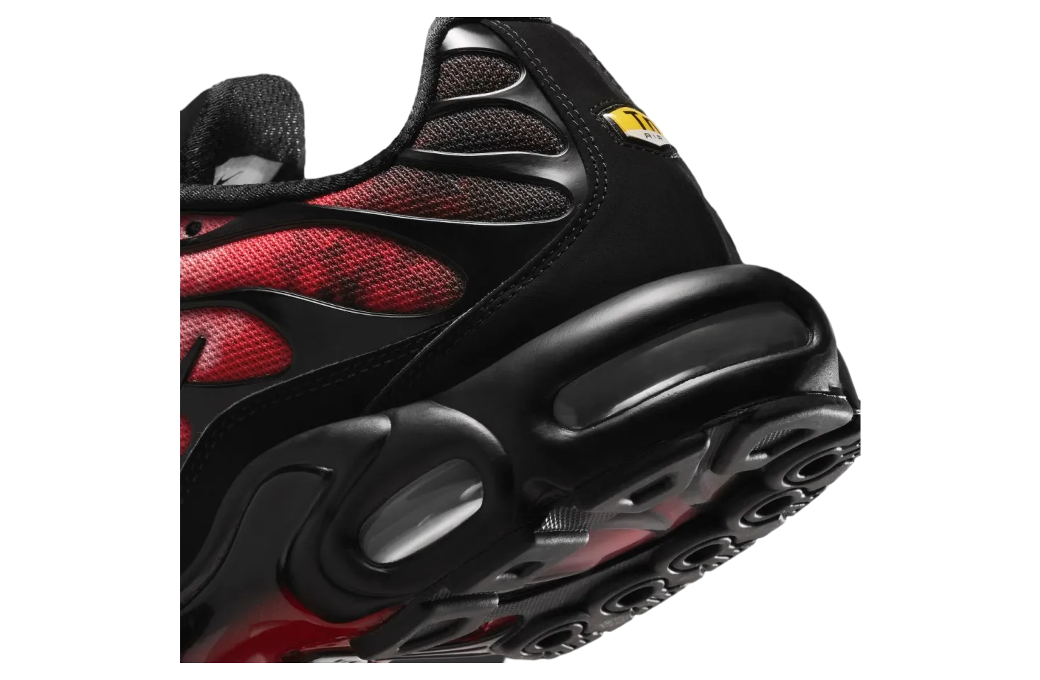nike air max plus black university red 1 5