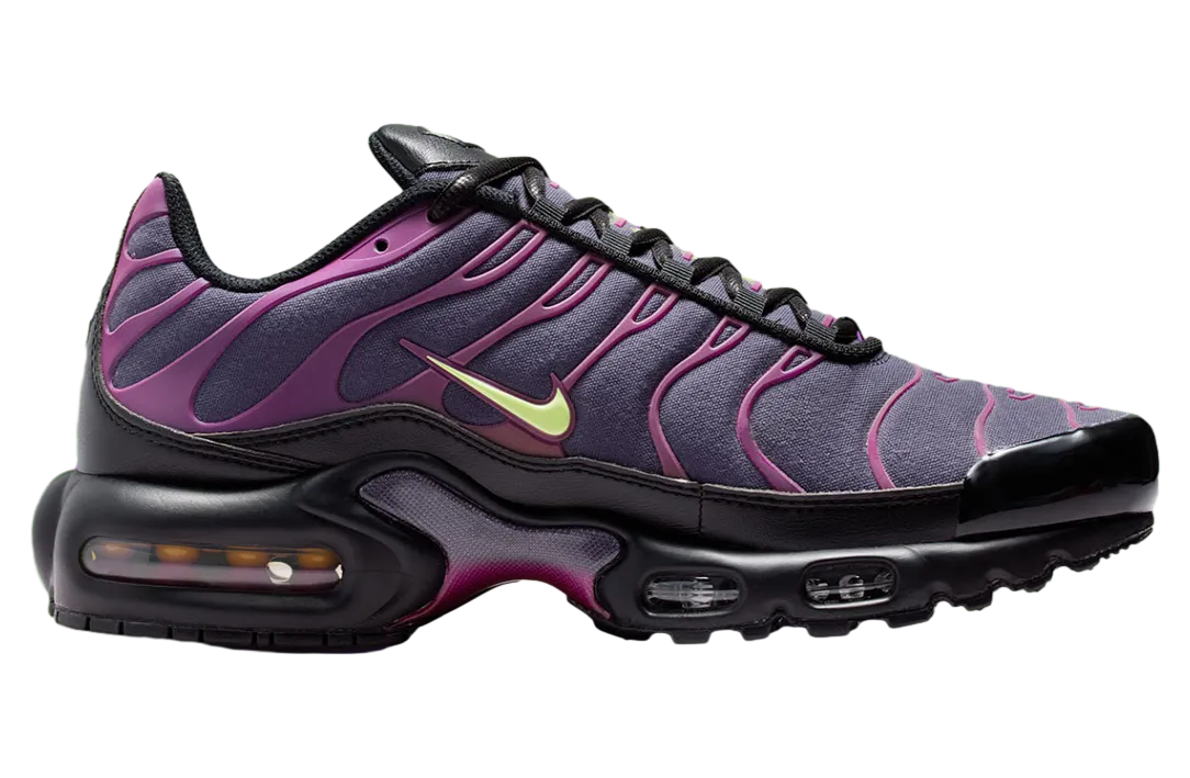 nike air max plus dark raisin black 1