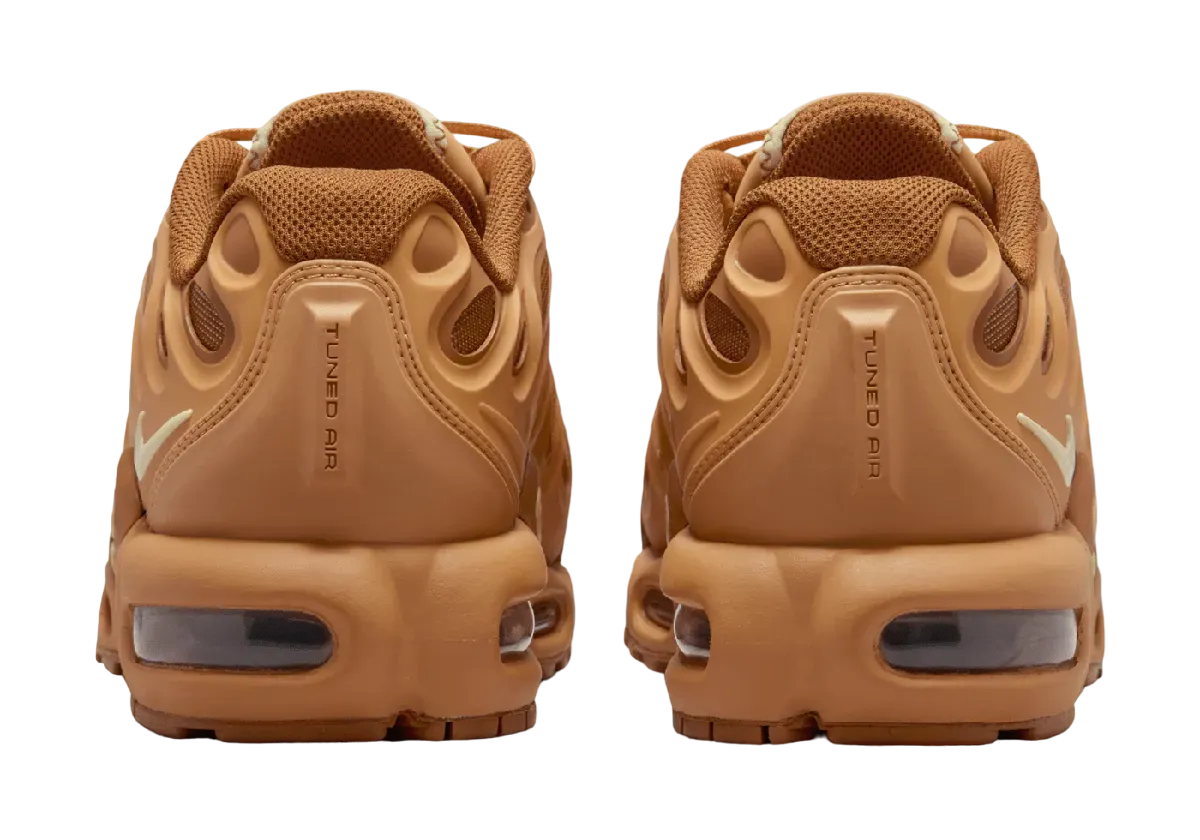 nike air max plus drift flax 3