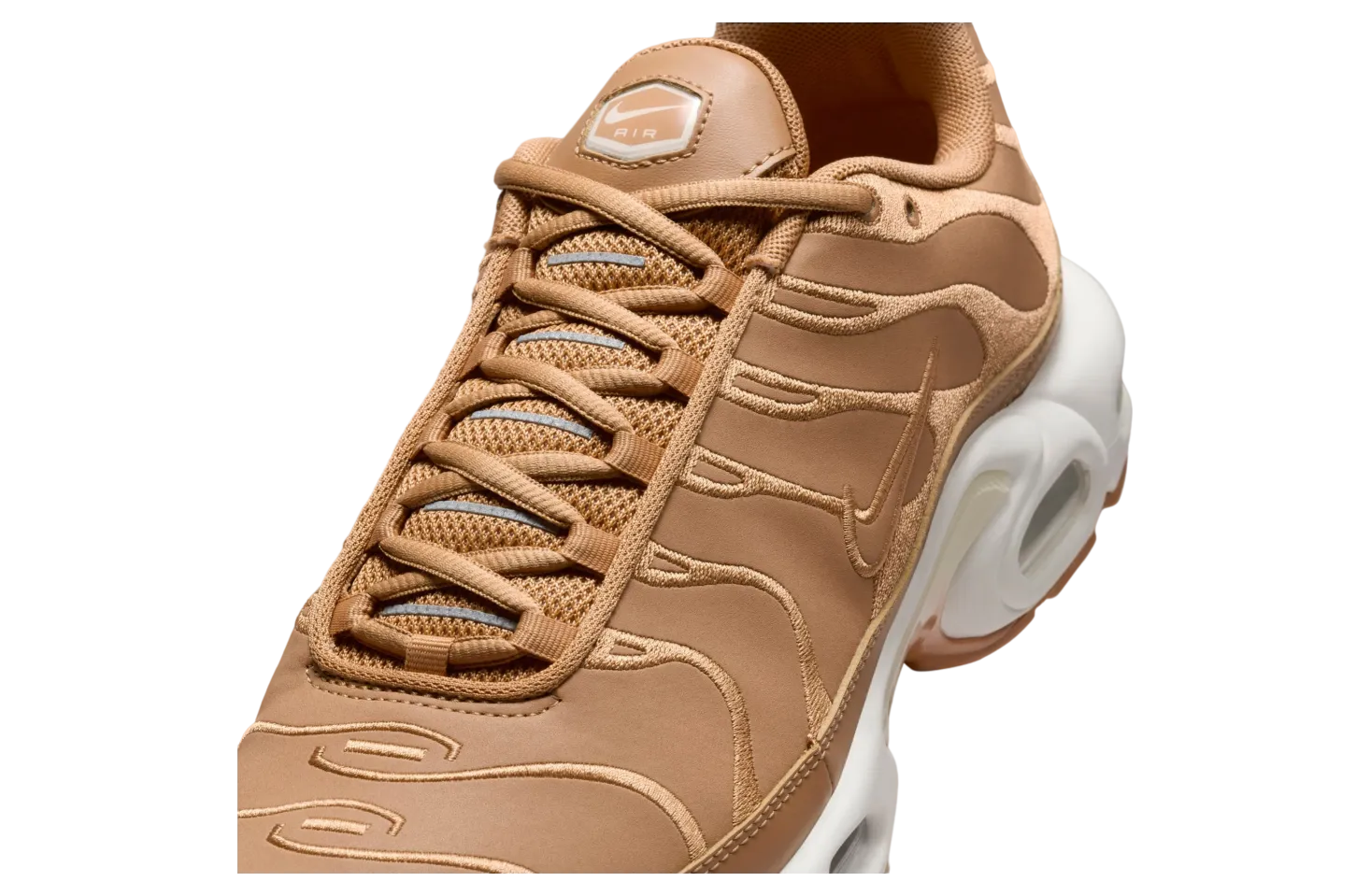 nike air max plus flax sail 5