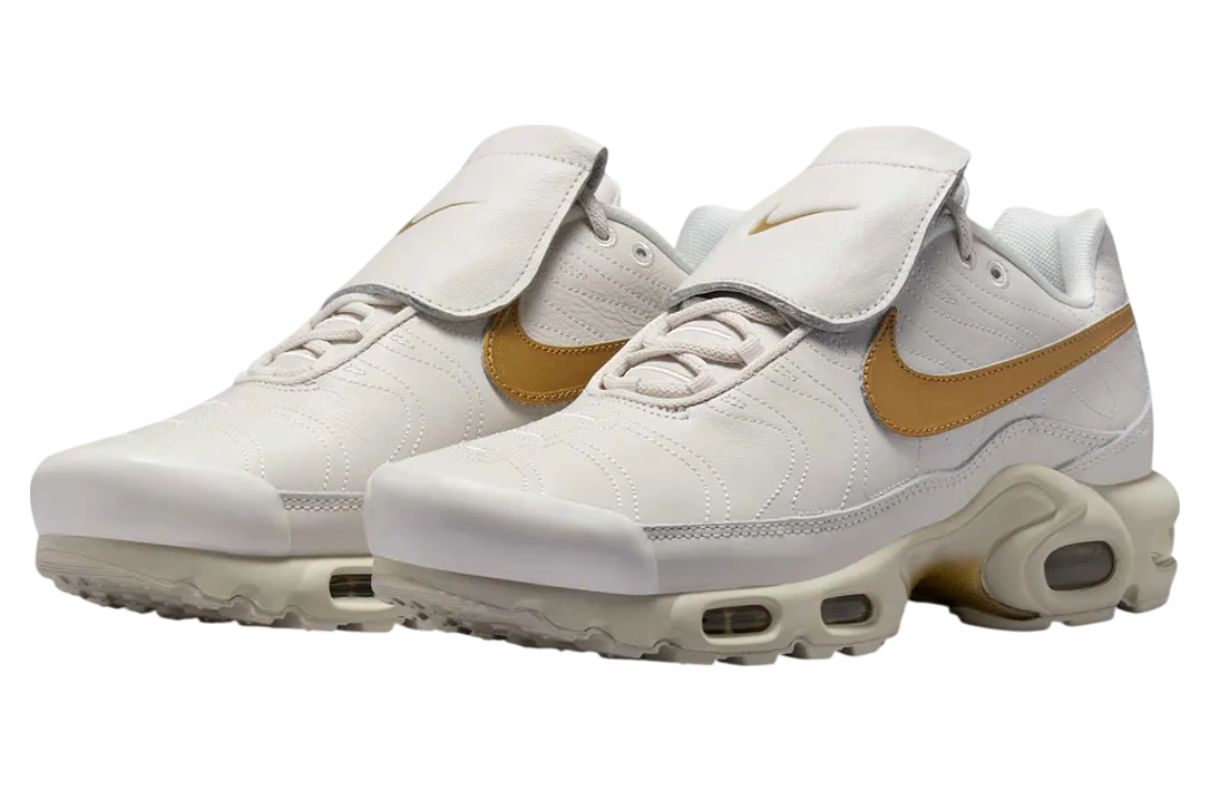 nike air max plus tiempo phantom metallic gold 0