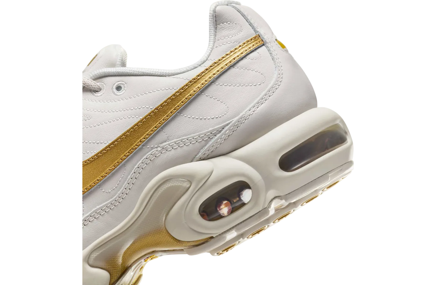 nike air max plus tiempo phantom metallic gold 6