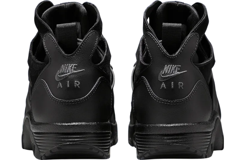 nike air trainer huarache triple black black 4