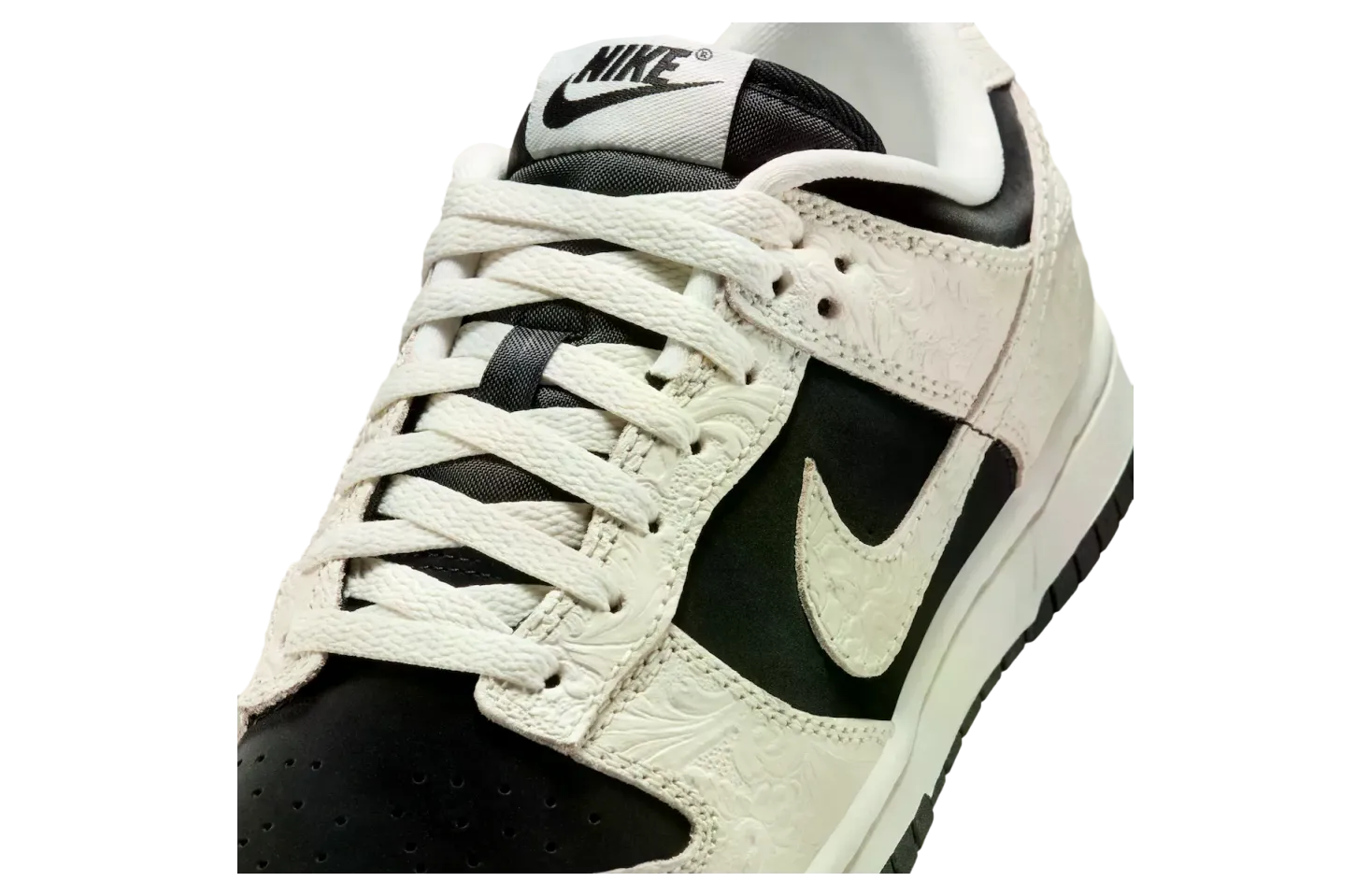 nike dunk low black sail metallic gold 5