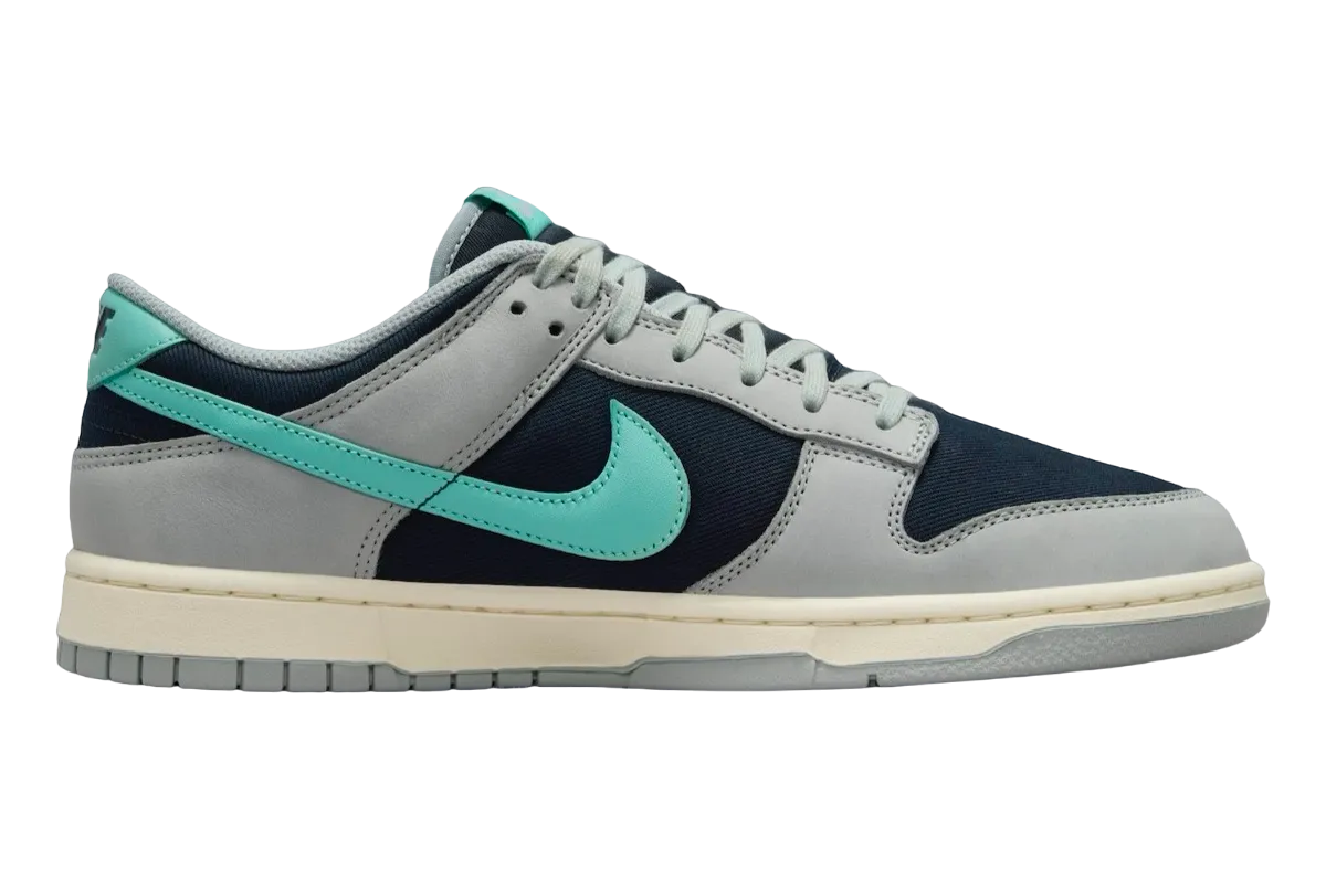 nike dunk low dark obsidian green frost 1