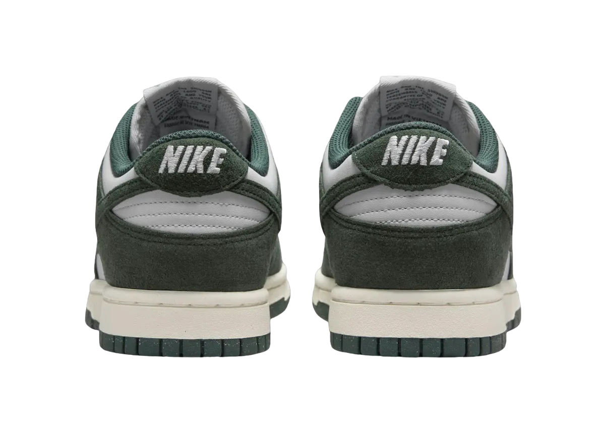 nike dunk low green suede 3