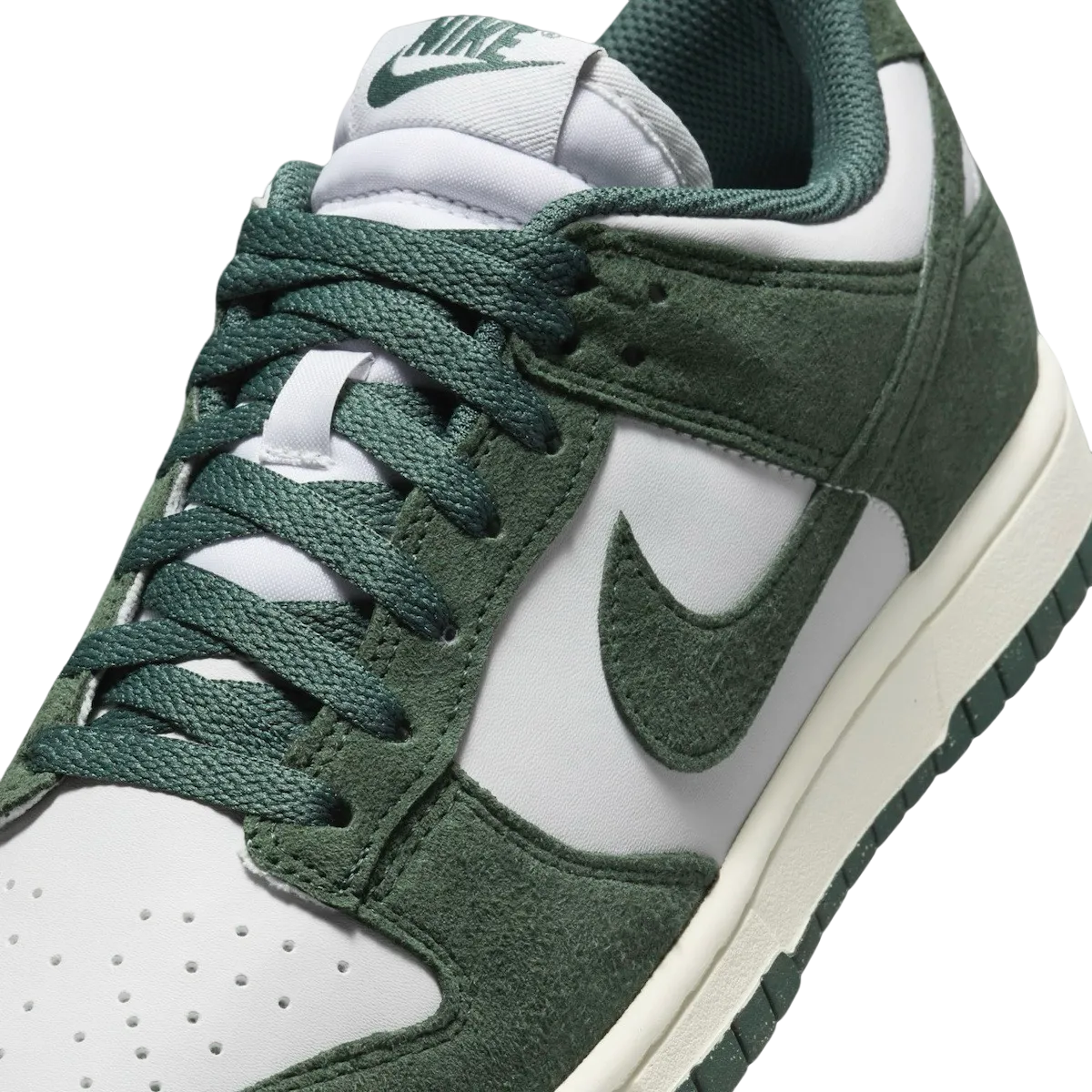 nike dunk low green suede 5