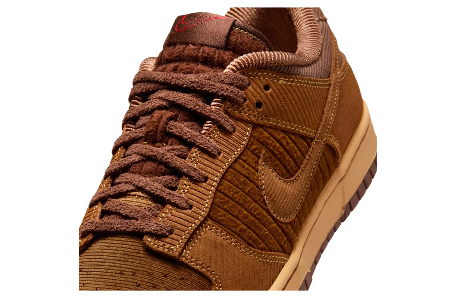 nike dunk low light british tan light chocolate 0
