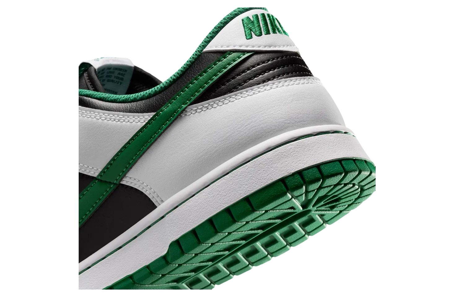 nike dunk low luigi 6