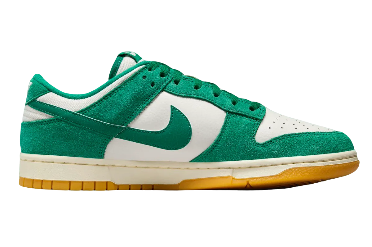 nike dunk low malachite gum 2