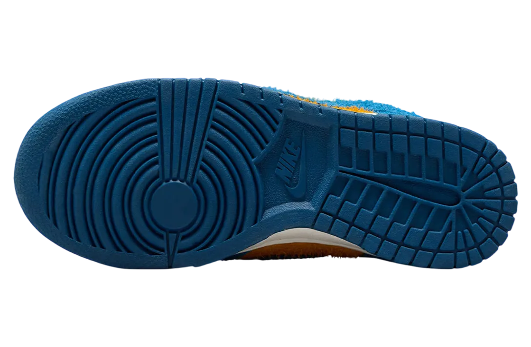 nike dunk low panda blue gold 3