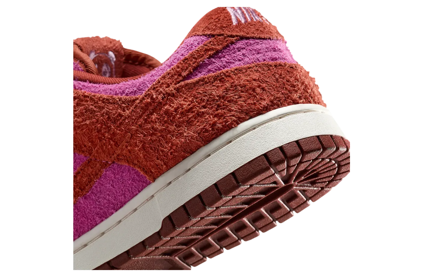 nike dunk low picante red light british tan 6