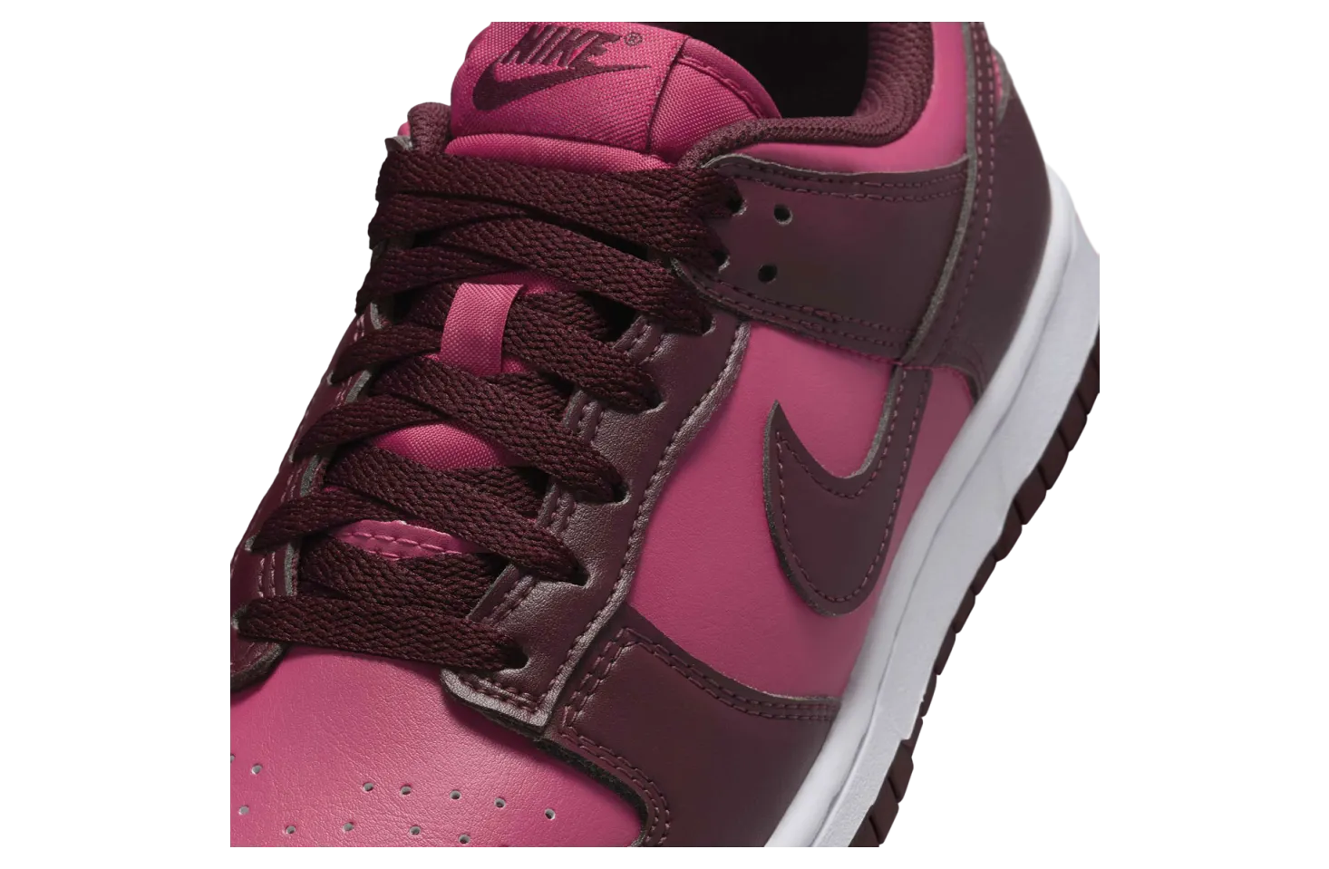 nike dunk low wmns maroon pink 4