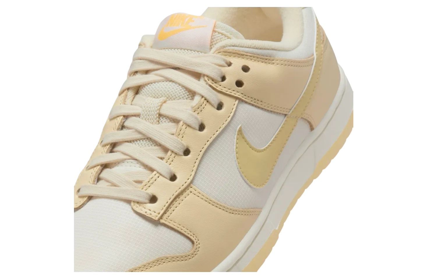 nike dunk low wmns muslin team gold 5