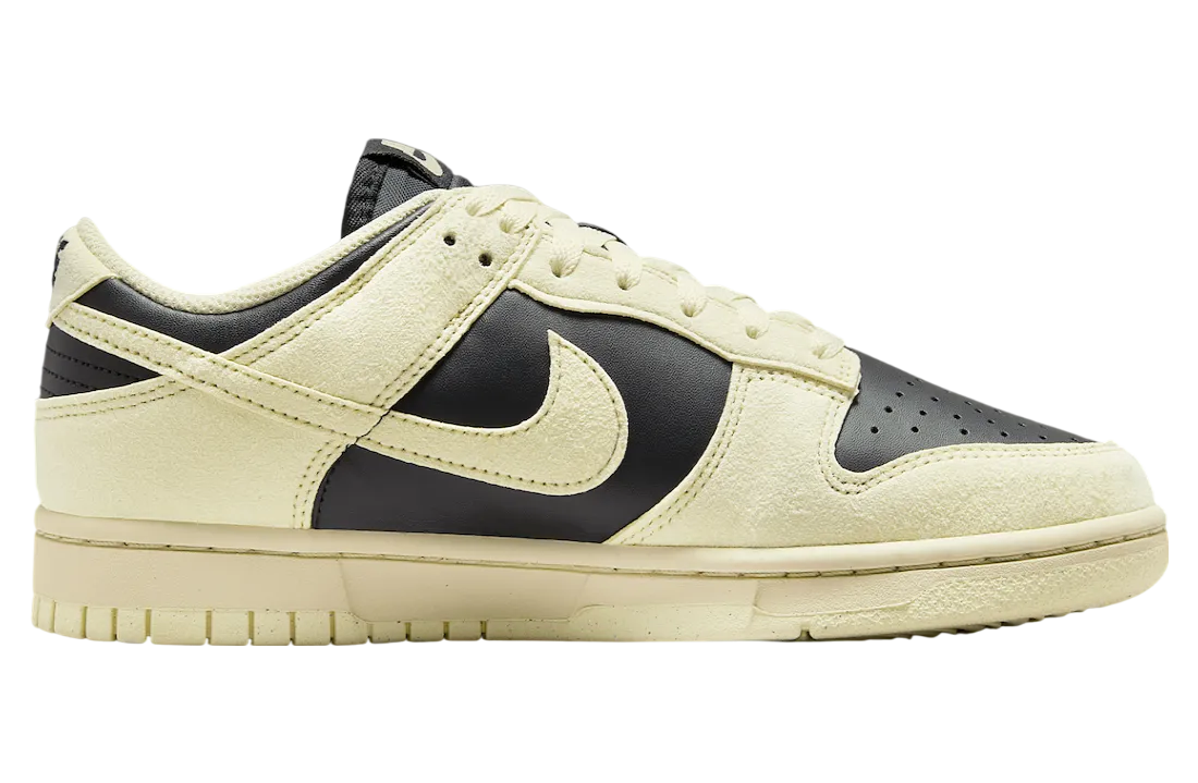 nike dunk low wmns sail coconut milk 1