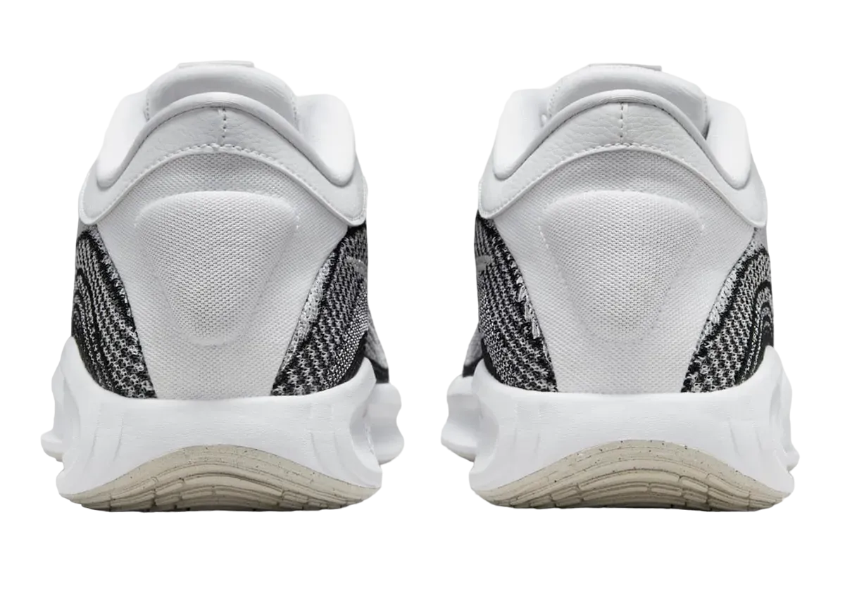 nike gt hustle academy white grey 3