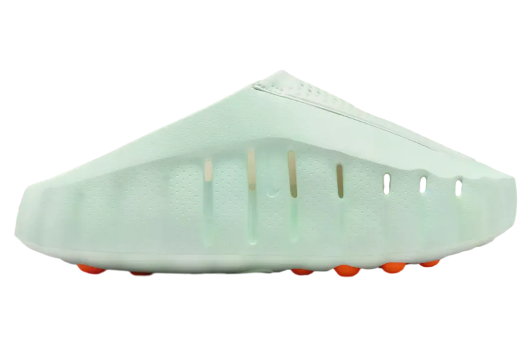 nike mind 001 barely green wmns 1