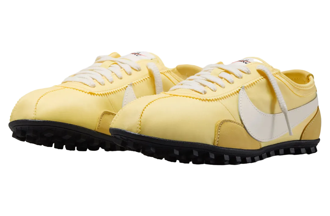 nike moon wmns soft yellow soft pearl 0