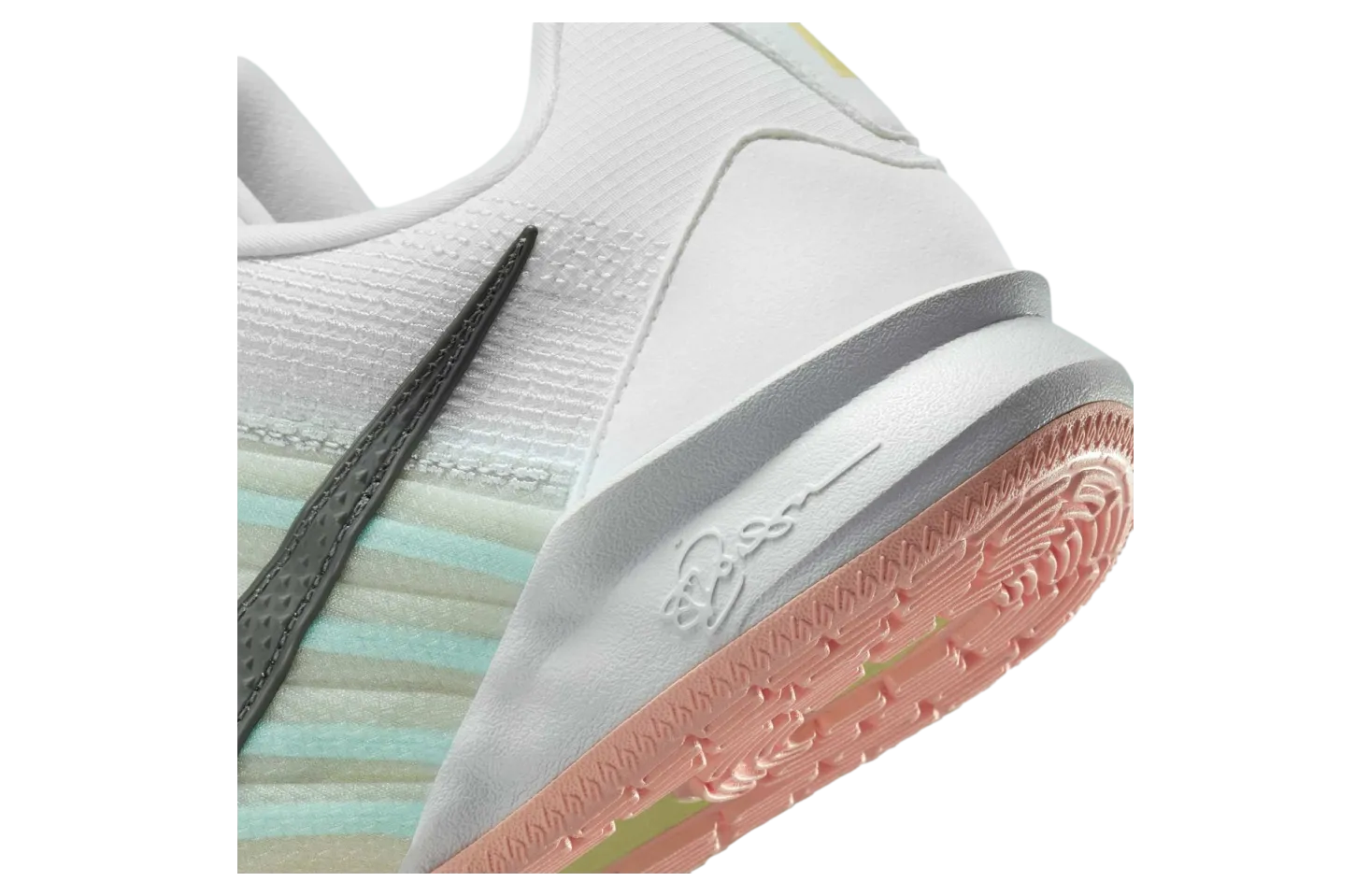 nike sabrina 3 summit white photon dust 7