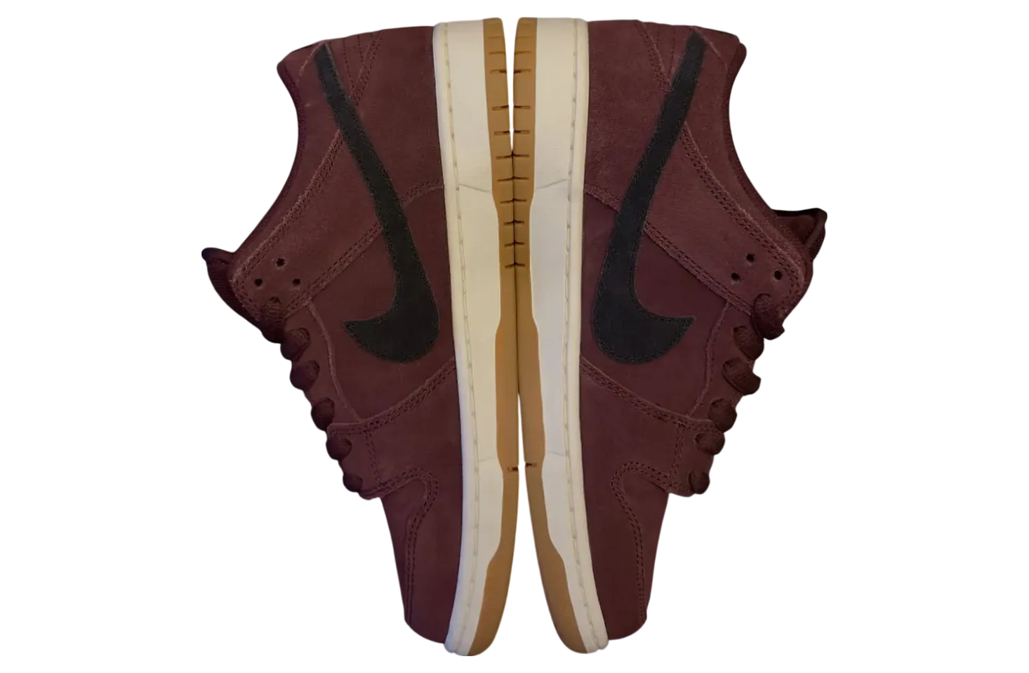 nike sb dunk low burgundy crush black 4