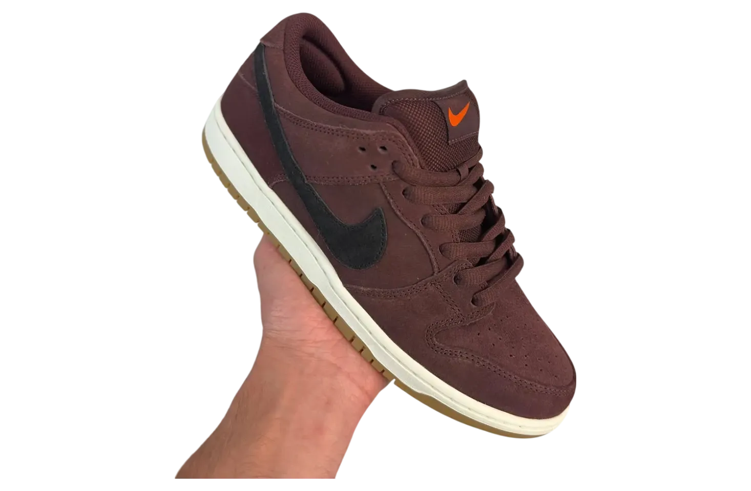 nike sb dunk low burgundy crush black