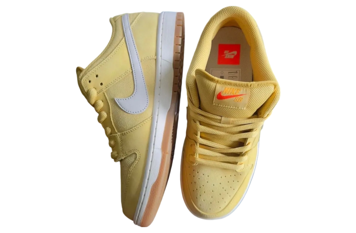 nike sb dunk low saturn gold sail 1