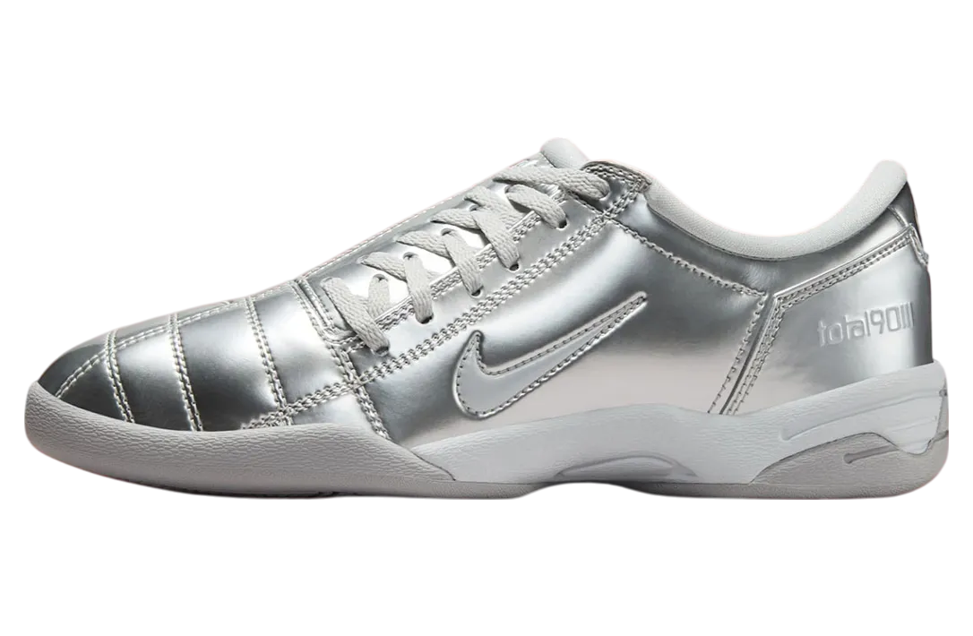 nike total 90 iii wmns metallic platinum