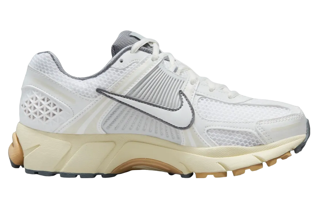 nike wmns zoom vomero 5 summit white pure platinum 1