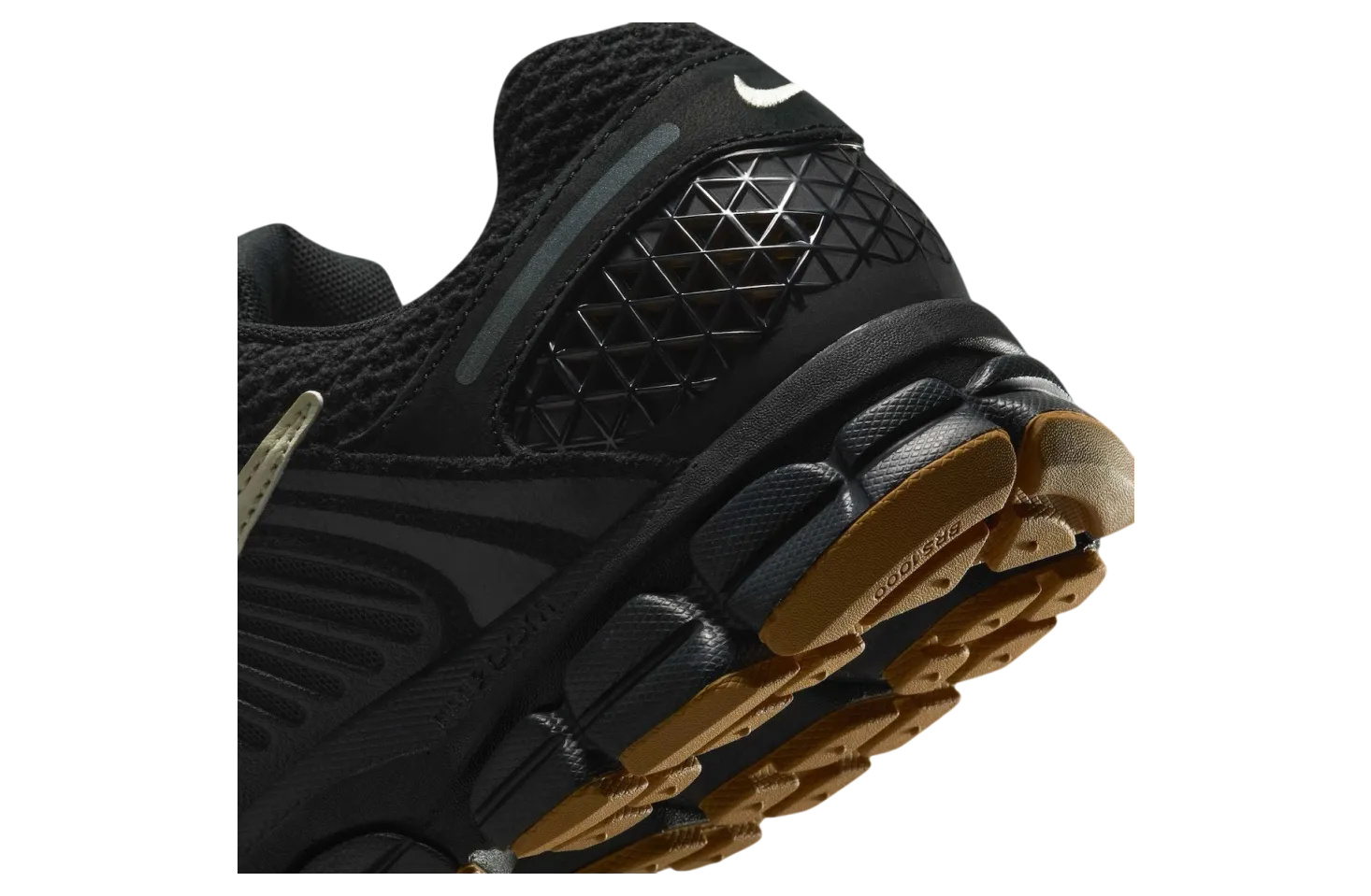 nike zoom vomero 5 black gum black medium gum brown 6